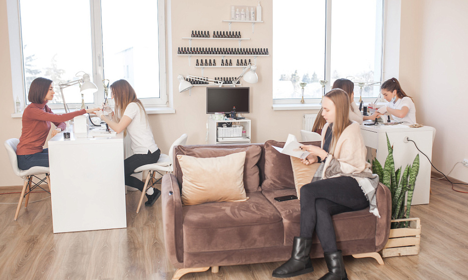 Salon de beauté pour femmes à vendre | Entièrement équipé | Entreprise en activité 1 Salon de beauté pour femmes à vendre | Entièrement équipé | Entreprise en activité 1