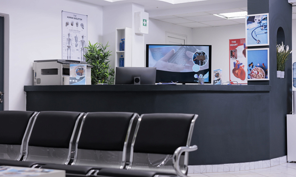 Clinique Médicale AED30M Rendement 30% net SZR À Vendre 1 Clinique Médicale AED30M Rendement 30% net SZR À Vendre 1