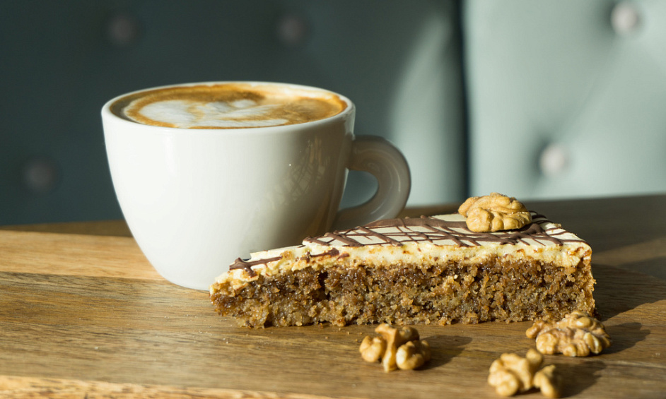 Café Dans Un Centre Commercial Très Fréquenté À Dubaï À Vendre 1