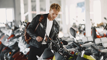 Vente Concessions de motos for sale in Dubai Industrial City 254103