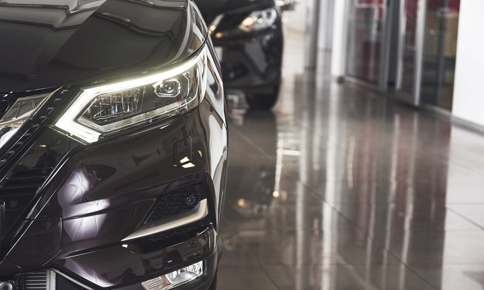 Showroom automobile avec garage à vendre à Al Quoz 1 1
