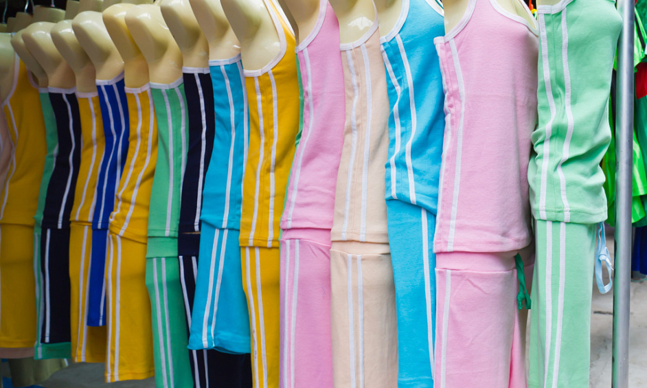 Boutique de production d'uniformes et de mode en activité à vendre à Bur Dubai, quartier Mena Bazar 1