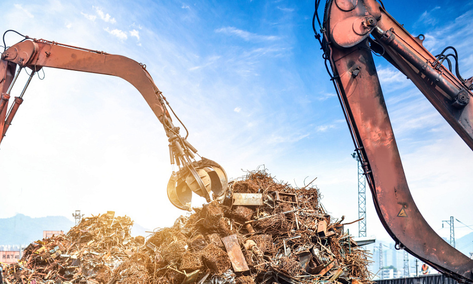 Usine de déchiquetage et de recyclage d'acier à sharjah - Chiffre d'affaires AED 31M - À vendre 1
