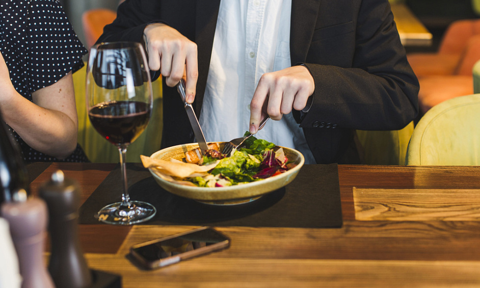 Running Restaurant In DSO (Dubai Silicon Oasis) For Sale 1
