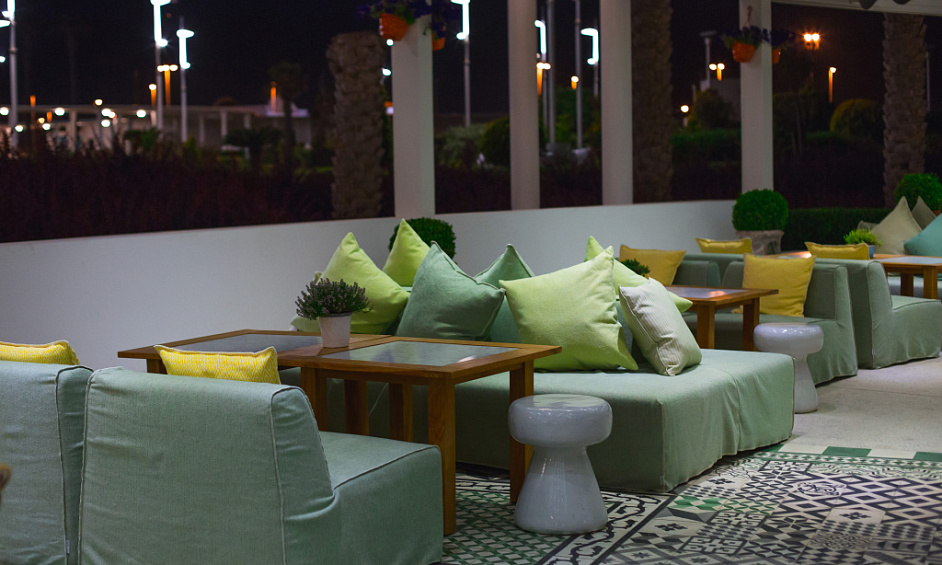 Café Et Restaurant À Vendre Sheikh Zayed Road 1 Café Et Restaurant À Vendre Sheikh Zayed Road 1