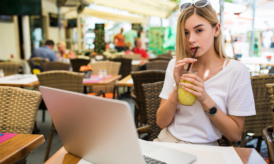 Chaîne De Restaurants Multi-Implantée Aux EAU À Vendre 1